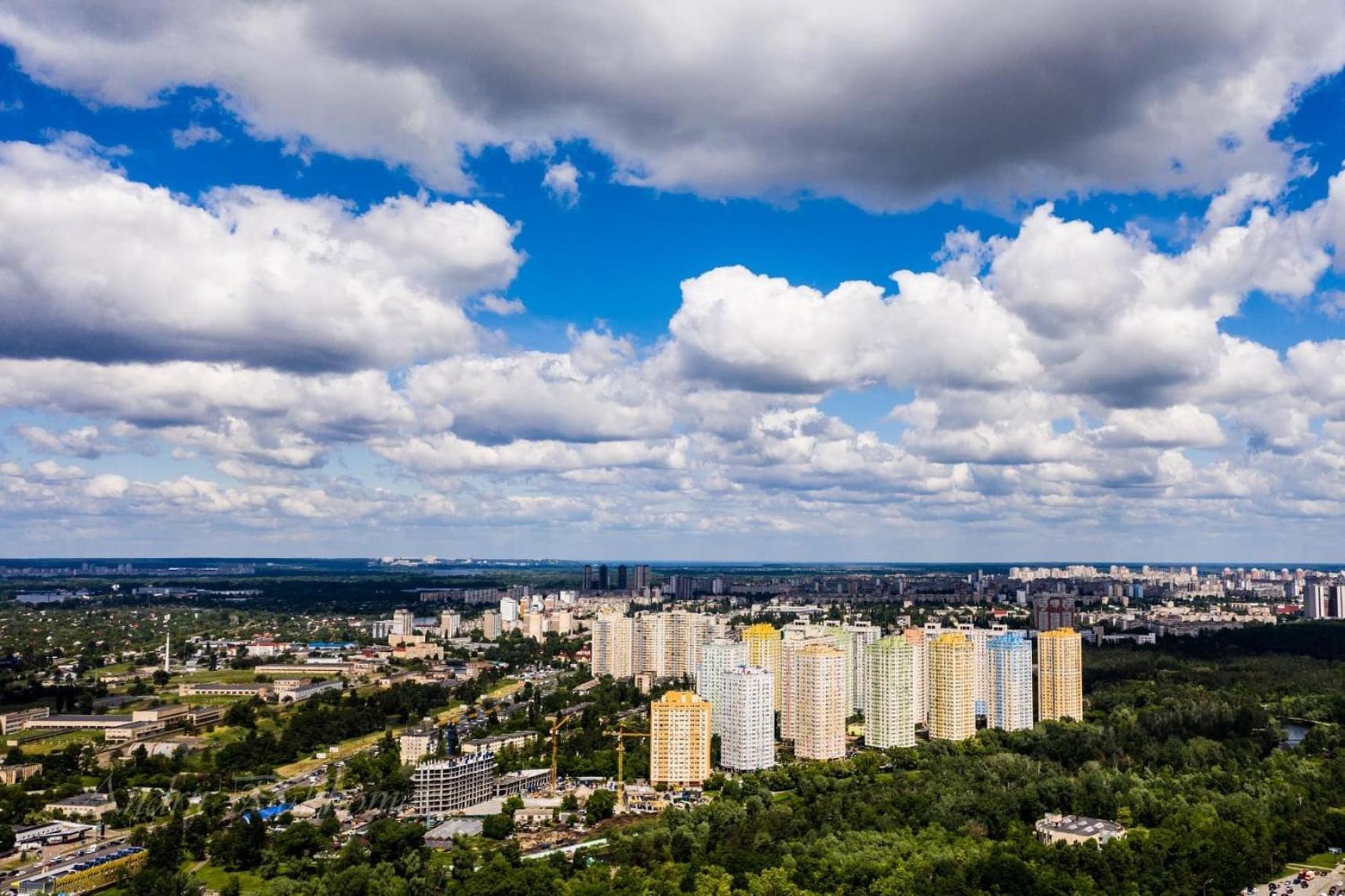 Apartment Voskresenska 18 , Парковые Озера Kiev Bagian luar foto