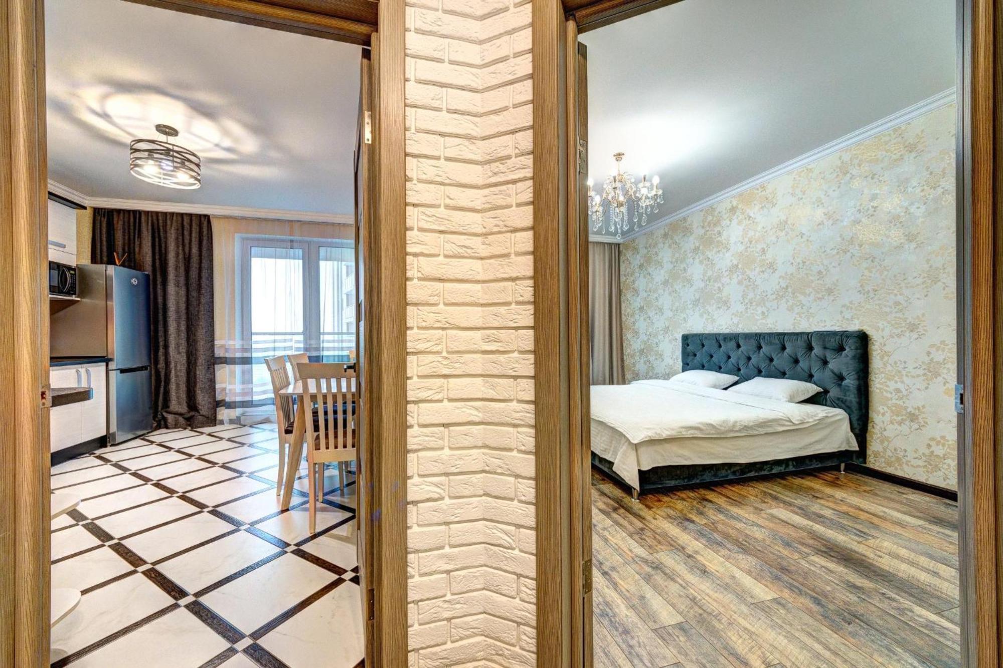 Apartment Voskresenska 18 , Парковые Озера Kiev Ruang foto