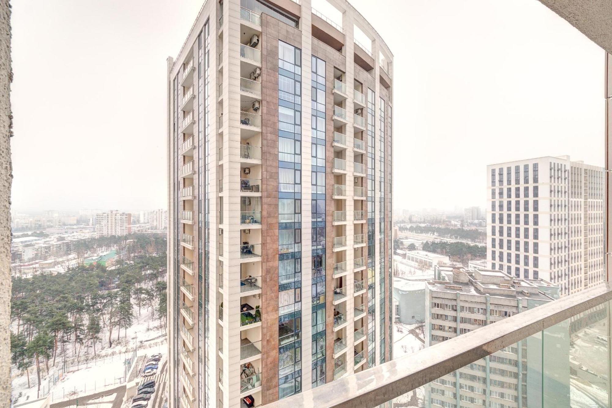Apartment Voskresenska 18 , Парковые Озера Kiev Ruang foto