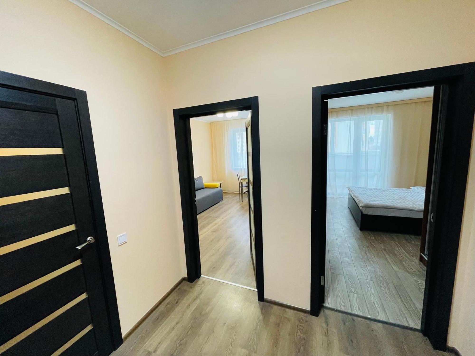 Apartment Voskresenska 18 , Парковые Озера Kiev Ruang foto