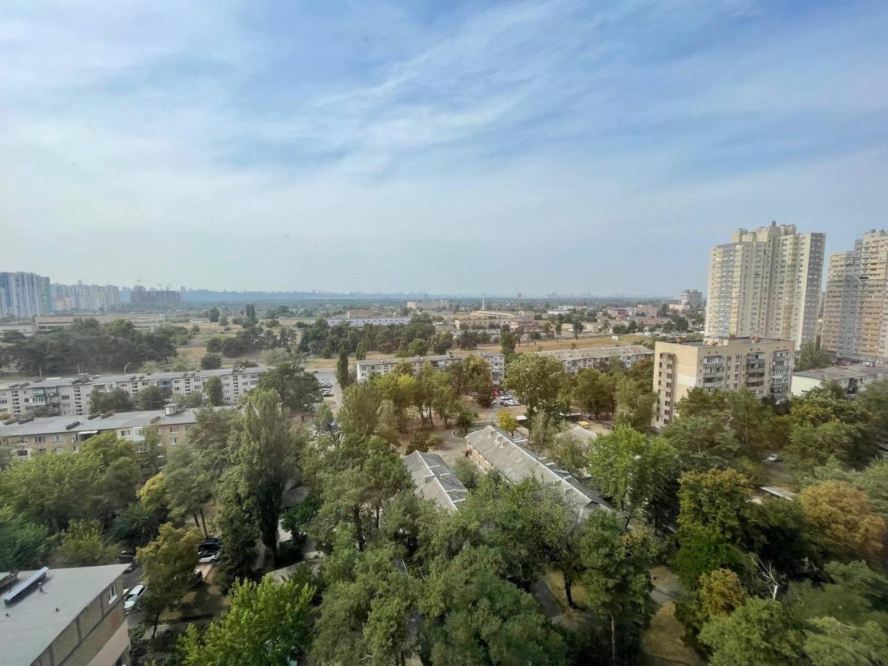 Apartment Voskresenska 18 , Парковые Озера Kiev Bagian luar foto